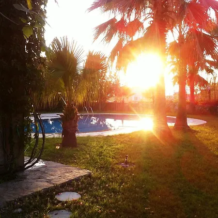 Tas Villa